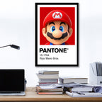 Cuadro decorativo Pantone Mario Bros enmarcado en escritorio