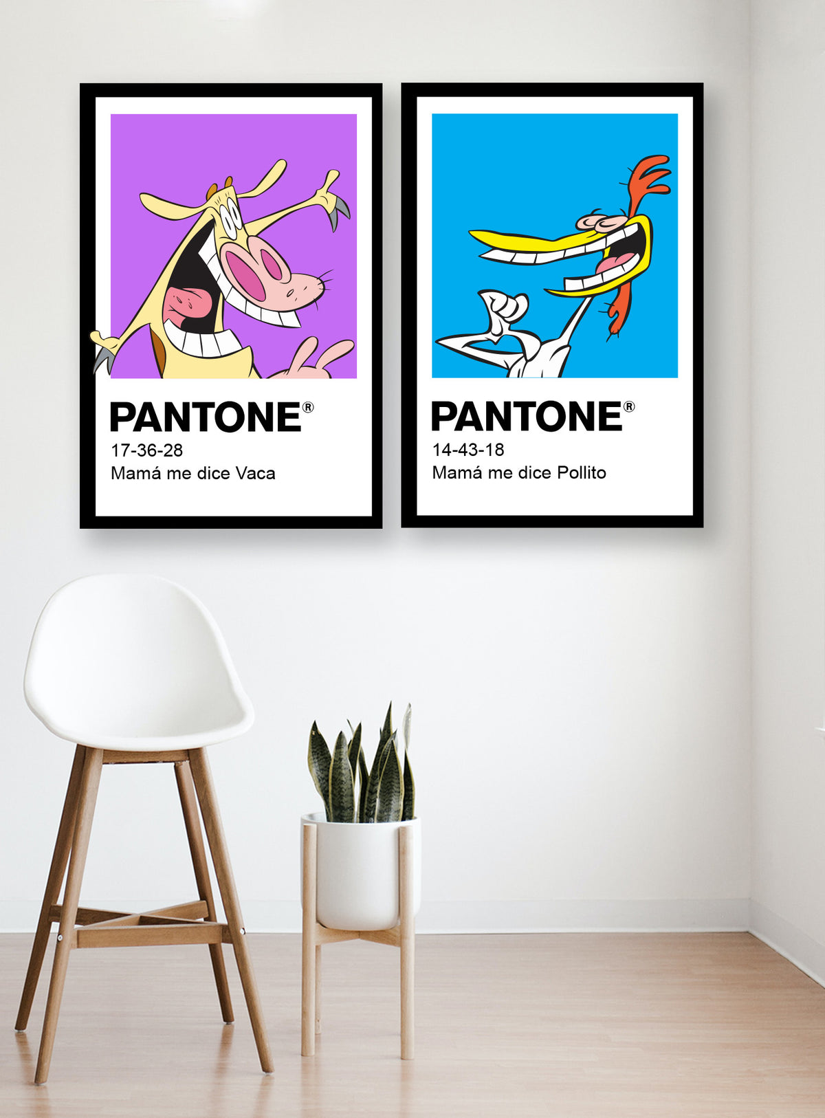 Cuadros decorativos Pantone Vaca y Pollito enmarcados en sala moderna